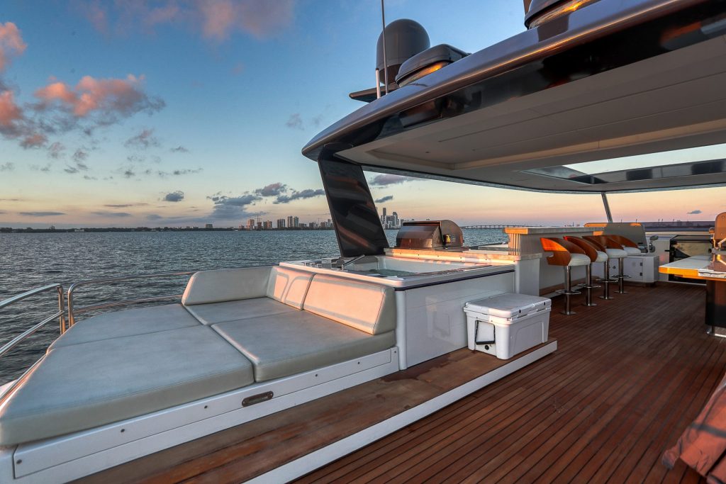 88 Sirena Saint Luxury Miami Nassau Bimini Yacht Rental Charter 