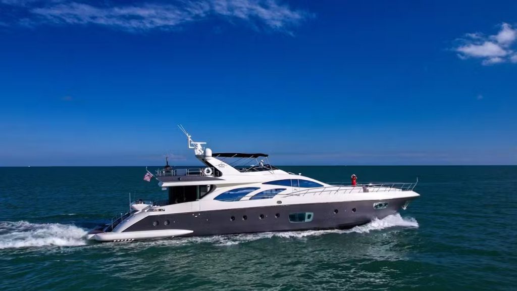 100 Azimut Leonardo Intervention Miami Yacht Rental Luxury Term Charter Sunny Isles Aventura Turnberry Bimini The Bahamas YachtLuxe 