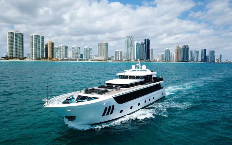 112 Custom Privilege Luxury Term Yacht Charter Weekly Bahamas Nassau Exumas Sunny Isles Multiday