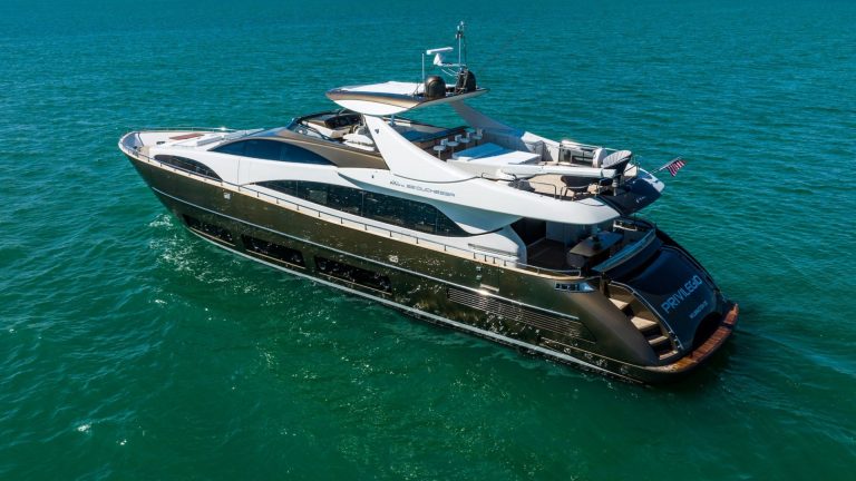 92 Riva Privilegio Miami Yacht Rental Luxury Term Charter Modern Yacht Coconut Grove Bimini The Bahamas Nassau Exumas