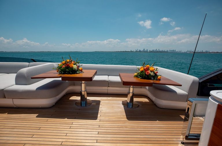 94' Azimut S10 Bash II Miami Yacht Rental Yacht Charter Bimini Modern Luxury The Bahamas 2020