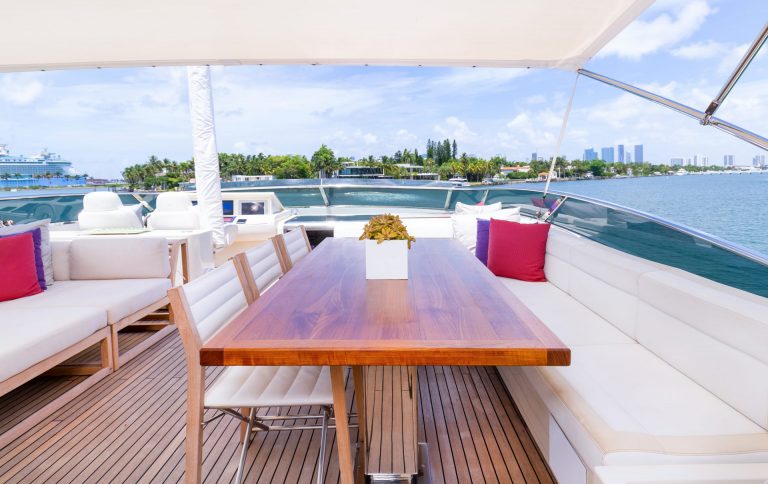 100' Dominator Casual_YachtLuxe Miami Yacht Rental Luxury Boat Yacht Charter