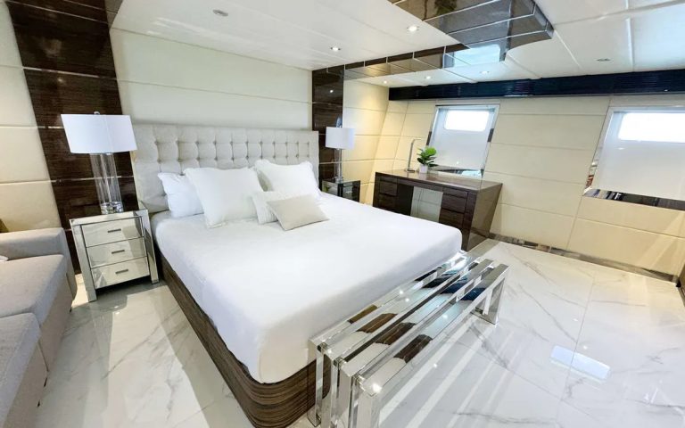 112 Custom Privilege Luxury Term Yacht Charter Weekly Bahamas Nassau Exumas Sunny Isles Multiday