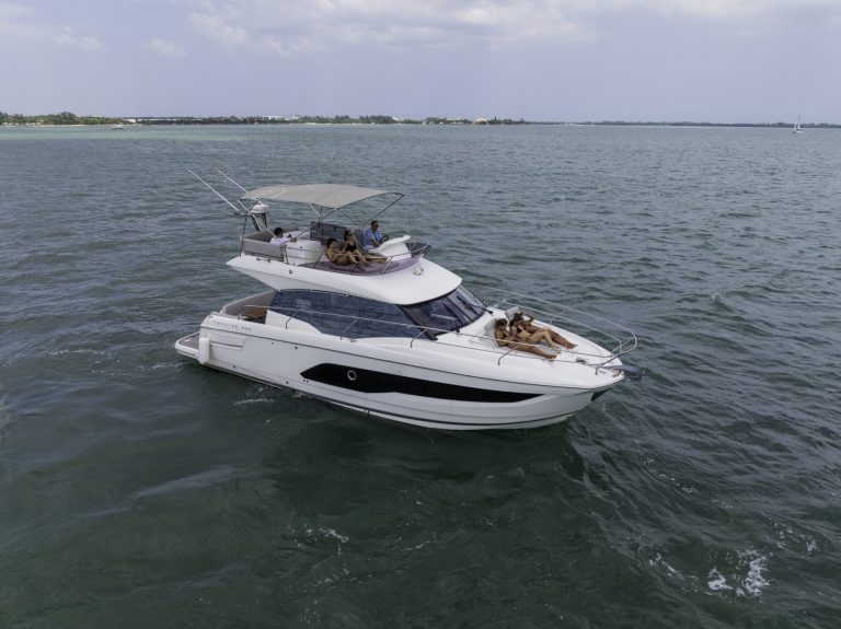 45' Prestige Amani Miami Day Yacht Charter 420 Yacht Party Downtown Miami Rental South Beach