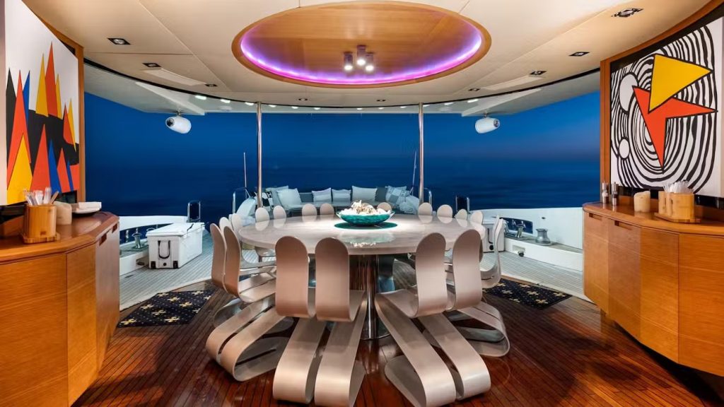 100 Azimut Leonardo Intervention Miami Yacht Rental Luxury Term Charter Sunny Isles Aventura Turnberry Bimini The Bahamas YachtLuxe 