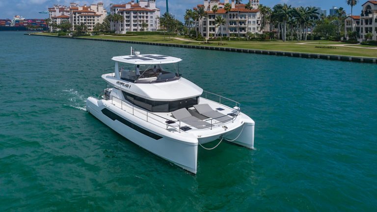 60 Leopard Archipelago Catamaran Luxury Miami Yacht Rental South Beach Bimini The Bahamas Yacht Charter