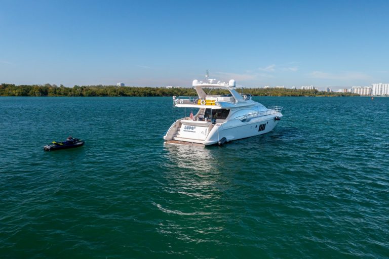 70 Azimut Lupo II 2 Luxury Miami Yacht Rental Sunny Isles Aventura Bimini The Bahamas Term Charter YachtLuxe