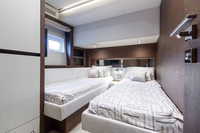 28 75 Prestige Good Life Miami Yacht Rental Sunny Isles Aventura Turnberry Bimini The Bahamas Term Charter