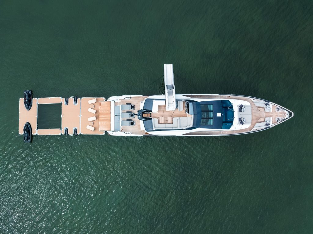 34_94-Azimut_Rosa_-Miami-Luxury-Modern_yacht-rental-charter-1-1-1024x767