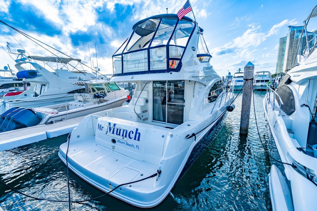 47 Sea Ray Miami Luxury Day Yacht Rental Charter Miami Beach Marina Affordable yacht Charter 