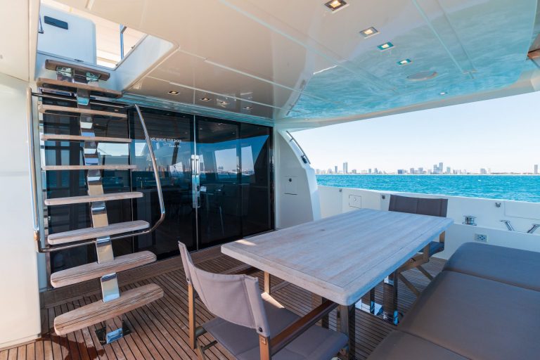 28 75 Prestige Good Life Miami Yacht Rental Sunny Isles Aventura Turnberry Bimini The Bahamas Term Charter