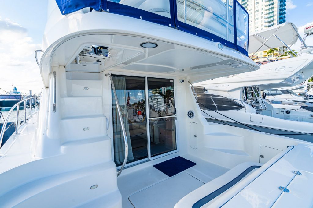 47 Sea Ray Miami Luxury Day Yacht Rental Charter Miami Beach Marina Affordable yacht Charter 