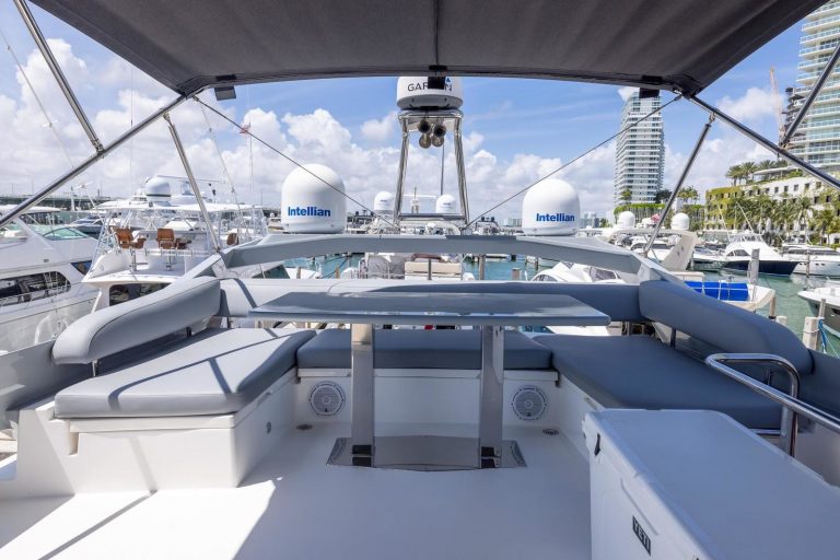 8 65 Numarine Sebastian Luxury Miami Yacht Rental Charter South Beach Brickell