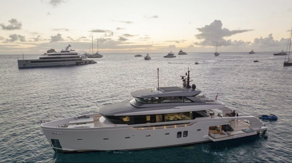 8_112-San-Lorenzo_Another-One_YachtLuxe-Luxury-Yacht-Charter-Miami-1-1024x573