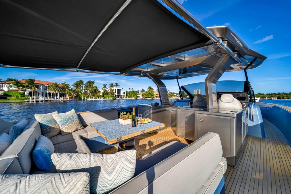 50 Pardo Fantasea Fort lauderdale Luxury Day Charter YachtLuxe Bahia Mar las Olas Yacht Rental