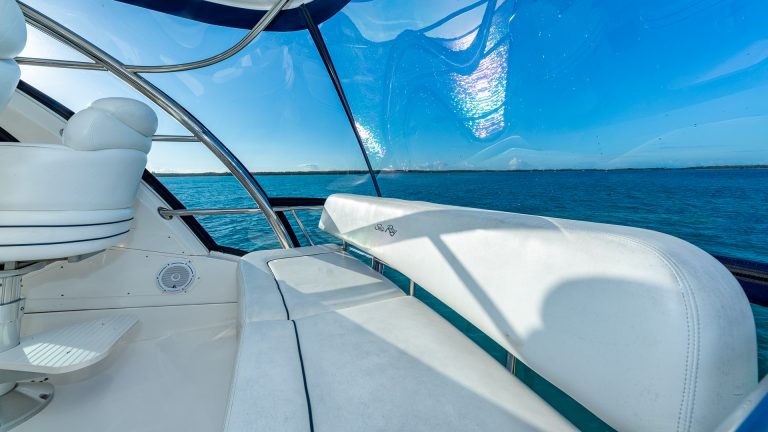 55' Sea Ray Nassau Day Charter Yacht Term Charter Paradise Island Pig Beach Rental The Bahamas YachtLuxe