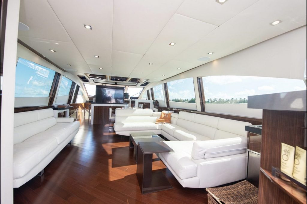 16_92_Lazzara_new_life_yachtluxe-1024x680