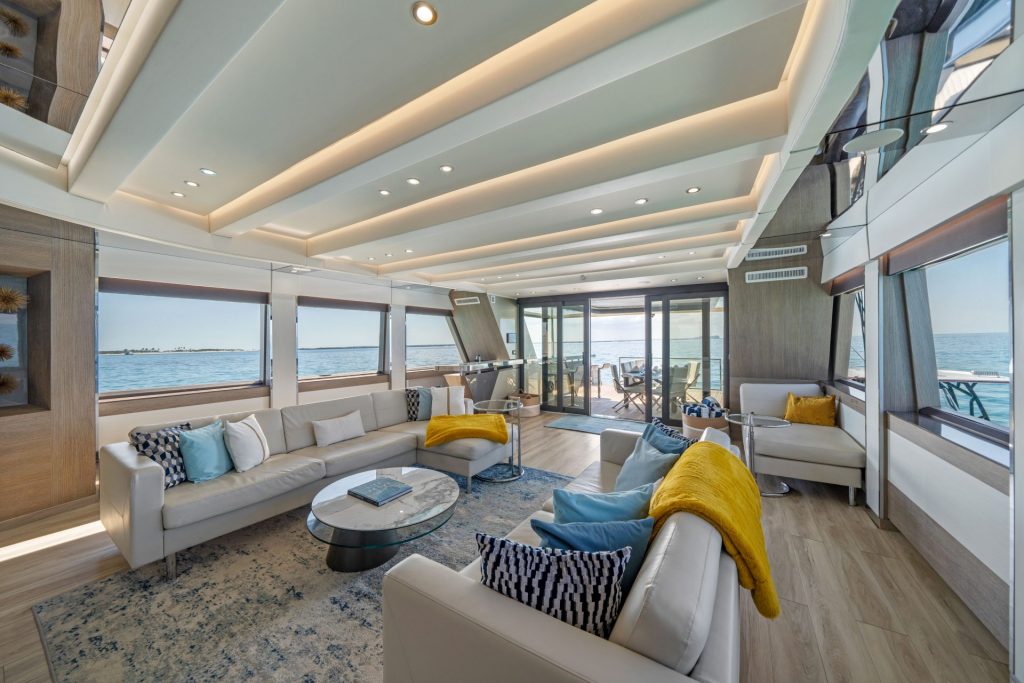 17_110-Crescent-JULIANNE_YachtLuxe_Bahamas_Luxury-Yacht-Charter--1024x683