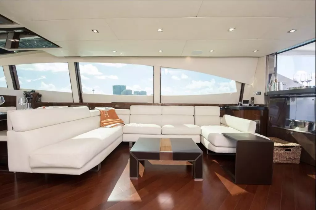 17_92_Lazzara_new_life_yachtluxe-1024x681