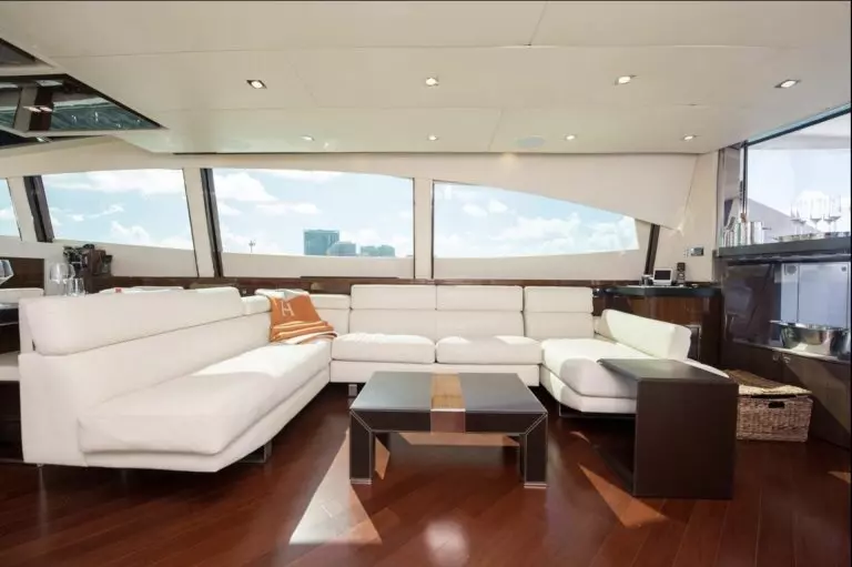 17_92_Lazzara_new_life_yachtluxe