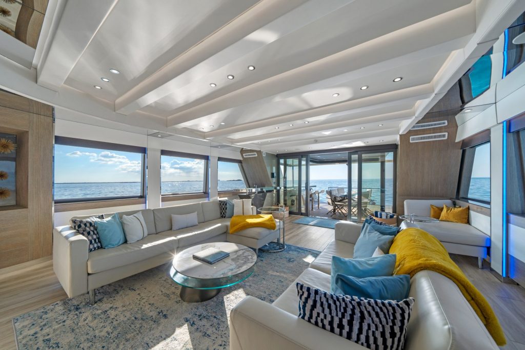 19_110-Crescent-JULIANNE_YachtLuxe_Bahamas_Luxury-Yacht-Charter--1024x683