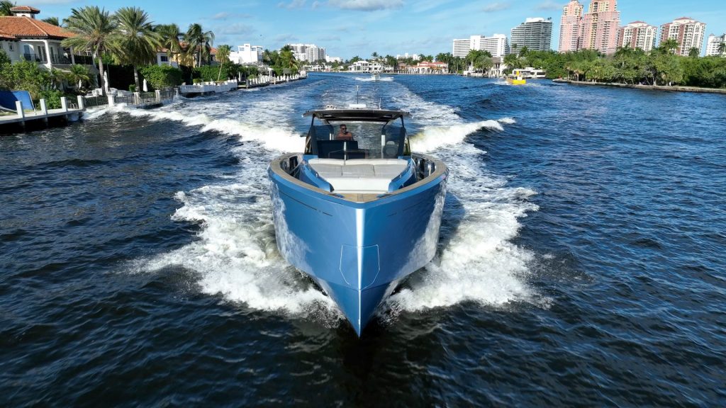 50 Pardo Fantasea Fort lauderdale Luxury Day Charter YachtLuxe Bahia Mar las Olas Yacht Rental