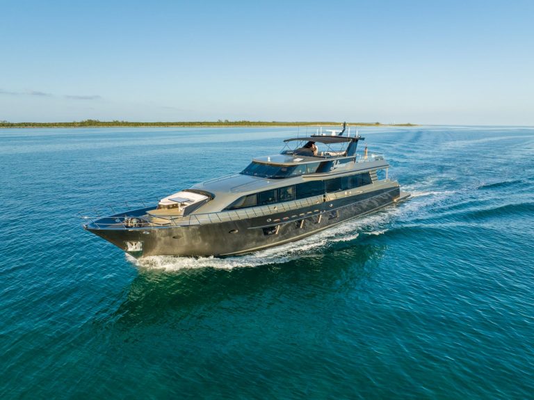 110' Crescent JULIANNE Nassa Bay Street Paradise Island Yacht Charter Rental Pig Beach Staniel The Bahamas YachtLuxe Yacht Rental