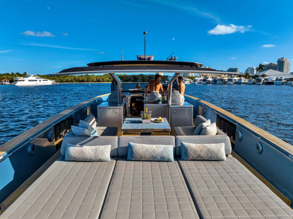 50 Pardo Fantasea Fort lauderdale Luxury Day Charter YachtLuxe Bahia Mar las Olas Yacht Rental