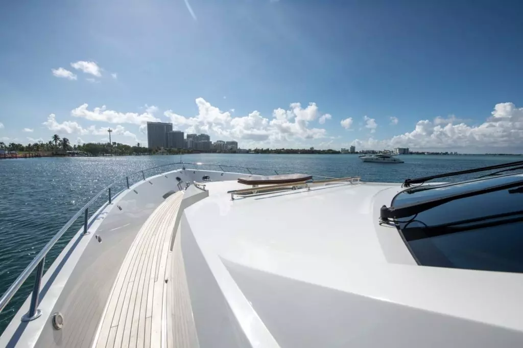 7_92_Lazzara_new_life_yachtluxe-1024x681