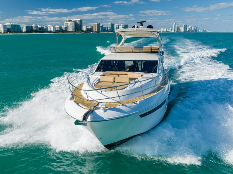 18_65′ Searay_ DREAM TIME_YachtLuxe_Bahamas_yacht rental charter