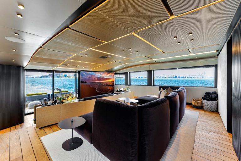 22_85′ WALLY ‘MATZU 2’ Miami Luxury Modern Yacht Rental Charter