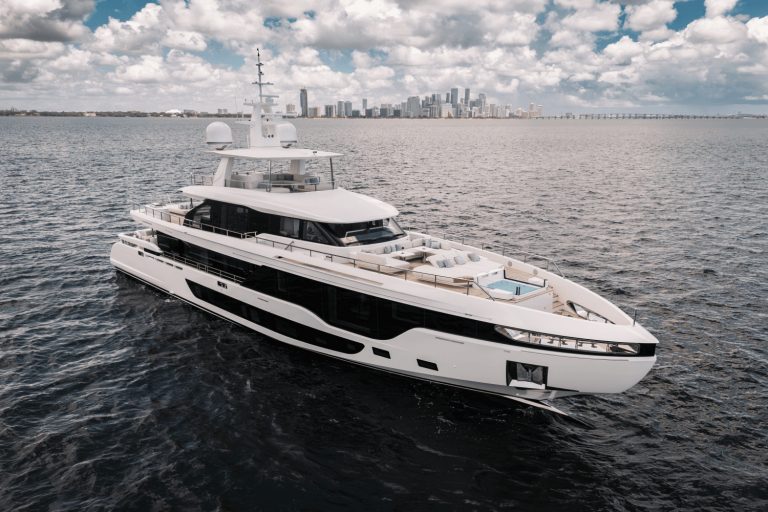 116' 120' 36M Azimut Grande TYCOON Miami Bahamas Yacht Rental Charter Yacht New Modern Design Yacht Rental