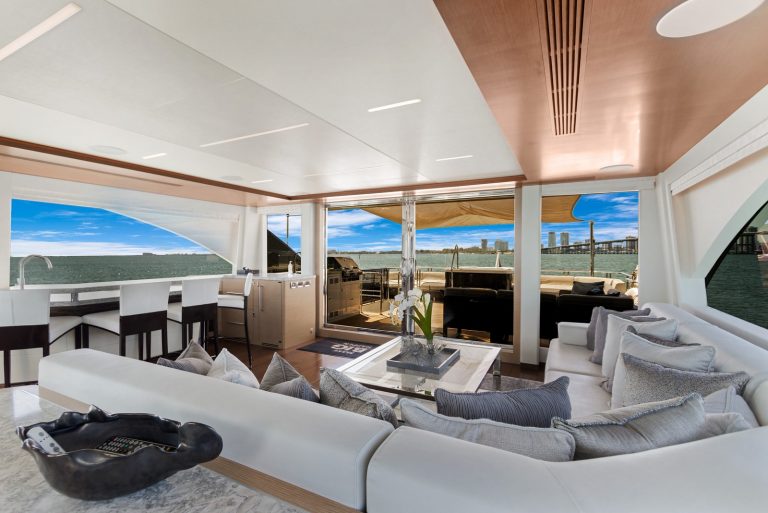 90' Ocean Alexander MAKE BIG HAPPEN Miami Luxury Modern Yacht Rental Charter
