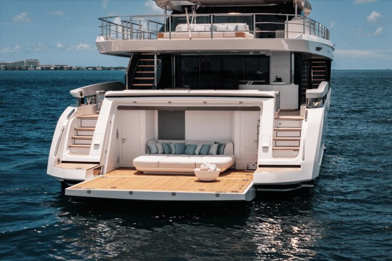 116' 120' 36M Azimut Grande TYCOON Miami Bahamas Yacht Rental Charter Yacht New Modern Design Yacht Rental