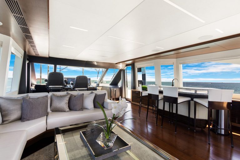 90' Ocean Alexander MAKE BIG HAPPEN Miami Luxury Modern Yacht Rental Charter