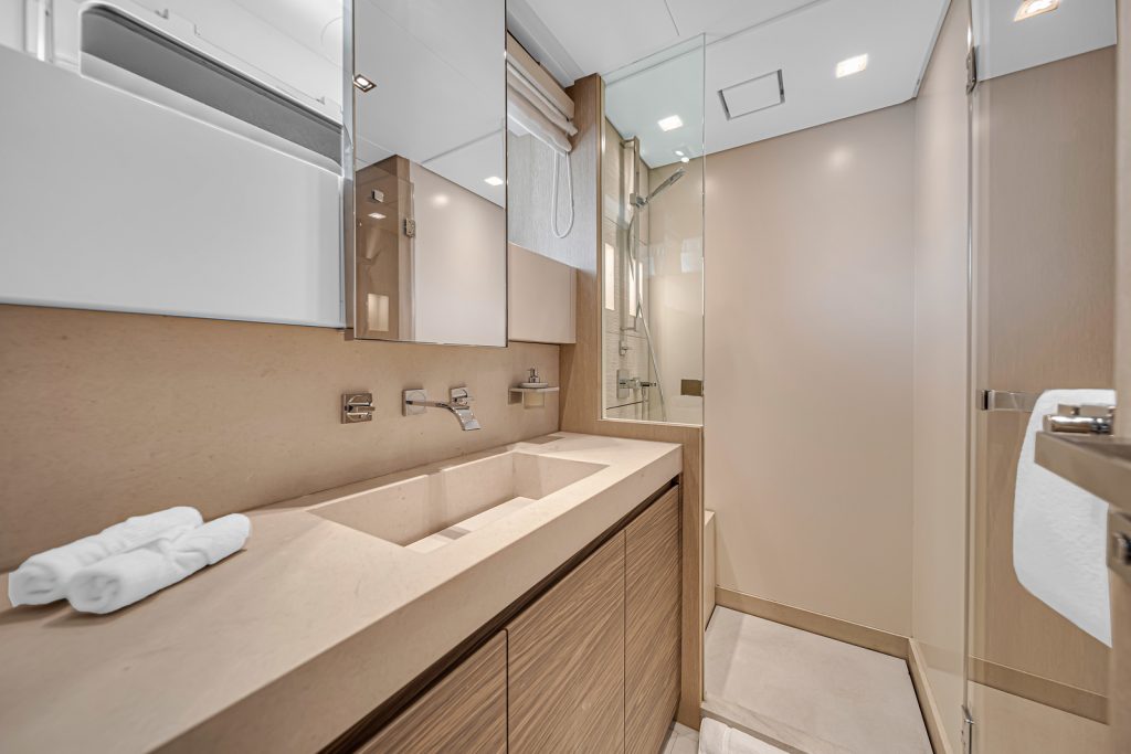 94' Sanlorenzo ASTONISH Miami Luxury Modern Yacht Rental Charter