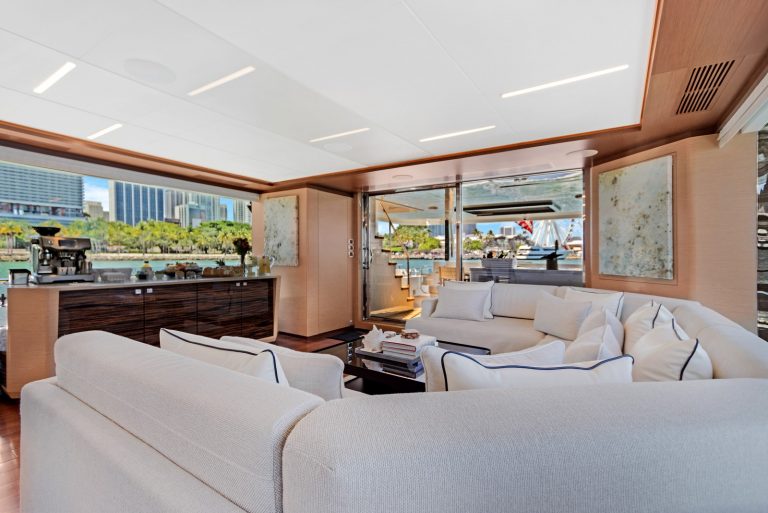 90' Ocean Alexander MAKE BIG HAPPEN Miami Luxury Modern Yacht Rental Charter