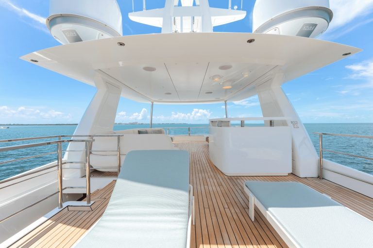 116' 120' 36M Azimut Grande TYCOON Miami Bahamas Yacht Rental Charter Yacht New Modern Design Yacht Rental