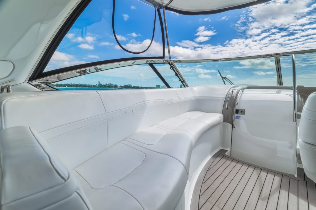 48' Formula' Miami Luxury Modern Yacht Rental Charter