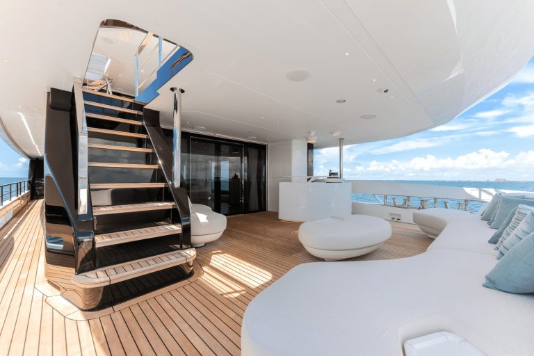 116' 120' 36M Azimut Grande TYCOON Miami Bahamas Yacht Rental Charter Yacht New Modern Design Yacht Rental