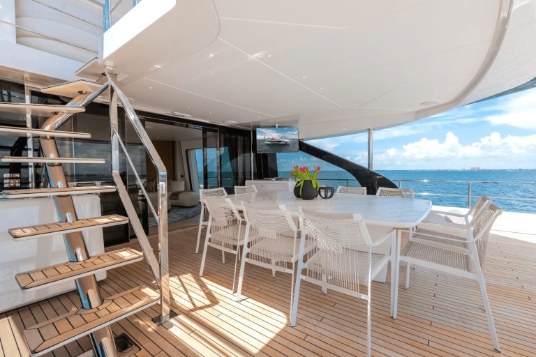 116' 120' 36M Azimut Grande TYCOON Miami Bahamas Yacht Rental Charter Yacht New Modern Design Yacht Rental