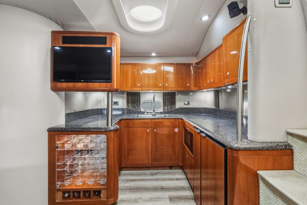 48' Formula' Miami Luxury Modern Yacht Rental Charter