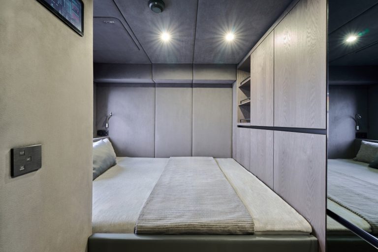 29 60’ Sunreef ‘ARCHIPELAGO III’ Miami Luxury Modern Yacht Rental Charter