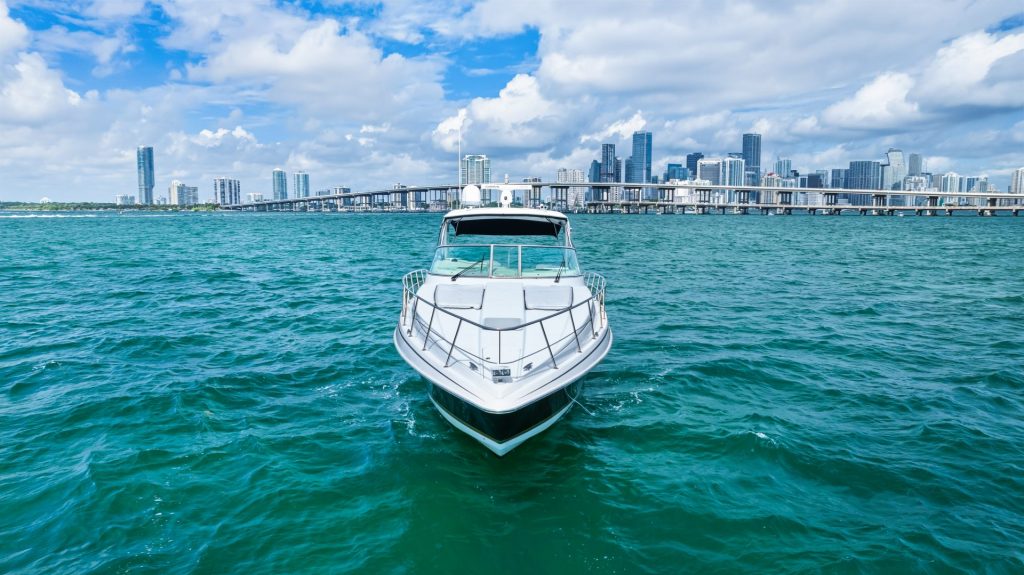 48' Formula' Miami Luxury Modern Yacht Rental Charter