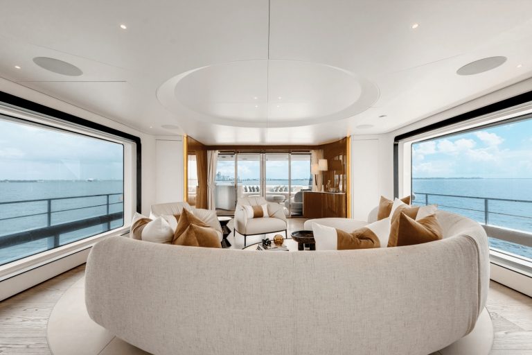 116' 120' 36M Azimut Grande TYCOON Miami Bahamas Yacht Rental Charter Yacht New Modern Design Yacht Rental