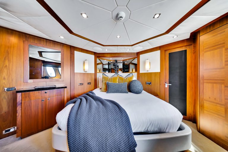 130' Sunseeker NATURAL 9' Miami Luxury Modern Yacht Rental Charter