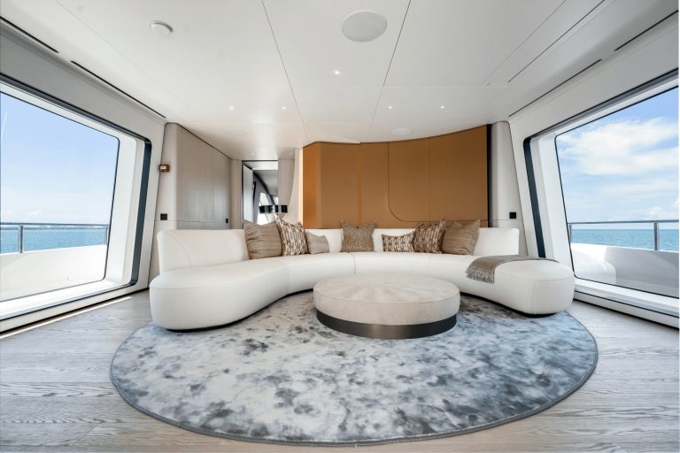 36 120′ Azimut ‘TYCOON’ Miami Luxury Modern Yacht Rental Charter