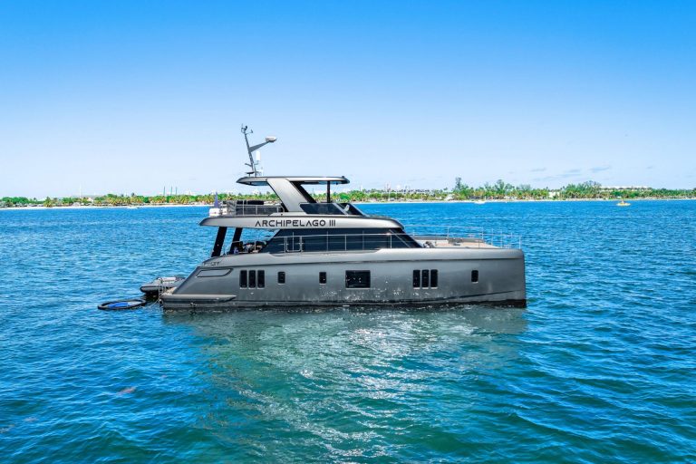 60' Sunreef ARCHIPELAGO III Miami Luxury Modern Yacht Rental Charter