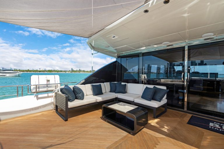 90' Ocean Alexander MAKE BIG HAPPEN Miami Luxury Modern Yacht Rental Charter