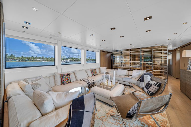 94' Sanlorenzo ASTONISH Miami Luxury Modern Yacht Rental Charter